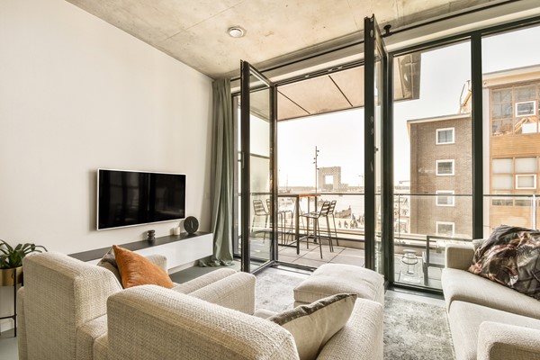 Medium property photo - Hellingstraat 12, 1033 WW Amsterdam
